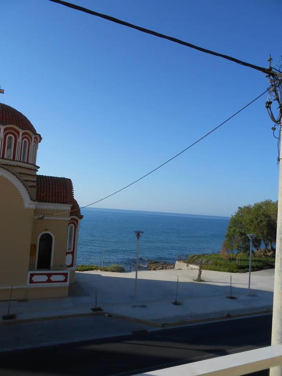 העיירה רתימנו Apartment Froso On The Beach מראה חיצוני תמונה